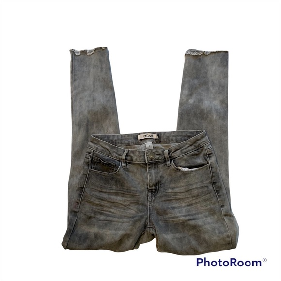 Refuge Distressed Gray Stonewashed Skinny Jeans, Sz 2 - Picture 5 of 10